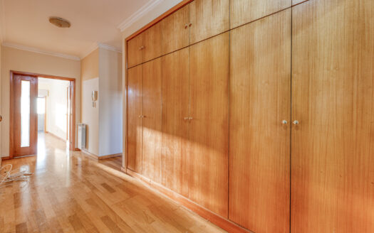 Apartamento Miramar com terraço e vista mar