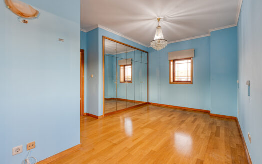 Apartamento Miramar com terraço e vista mar