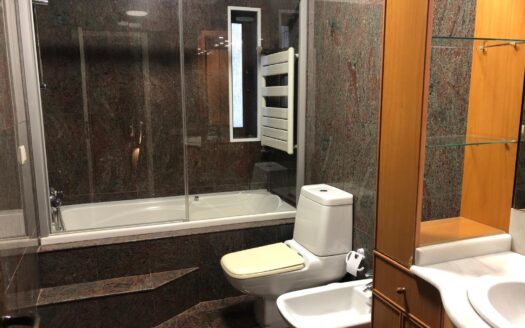 Moradia para Arrendar no Centro de Leça da Palmeira – Rua do Sol Poente