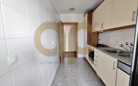 Apartamento T1+1 Amial – Arrendamento