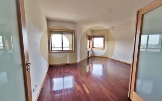 Apartamento T1+1 Amial – Arrendamento