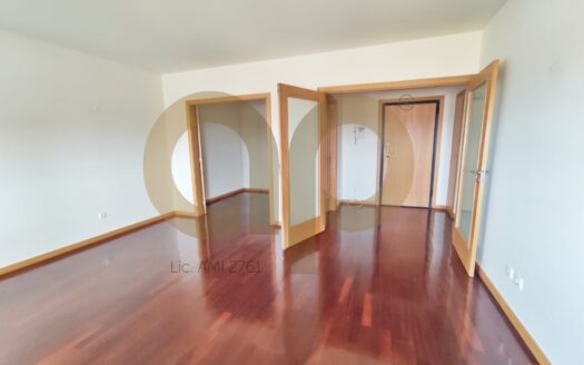 Apartamento T1+1 Amial – Arrendamento