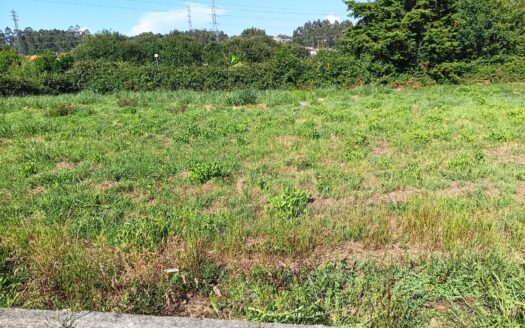 Terreno em Serzedo com 1000m2