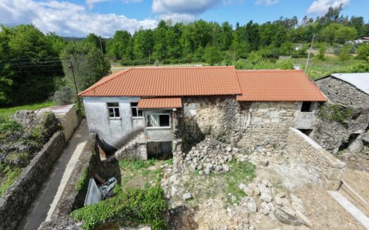 Moradia com Elevado Potencial de Investimento | Casal do Mosteirinho – Coutos de Viseu