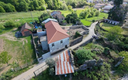 Moradia com Elevado Potencial de Investimento | Casal do Mosteirinho – Coutos de Viseu