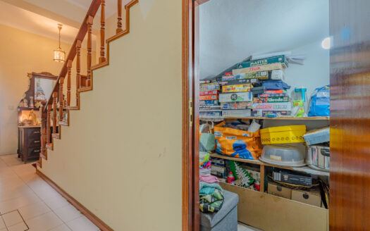 Moradia T2 com Possibilidade de T3 + Moradia T2 Independente | 344 m² de Terreno | Garagem Dupla | Painéis Solares | Excelente Localização