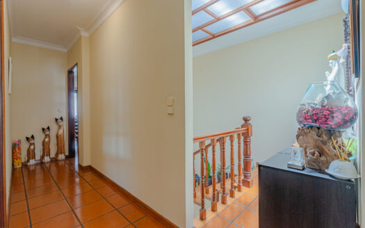 Moradia T2 com Possibilidade de T3 + Moradia T2 Independente | 344 m² de Terreno | Garagem Dupla | Painéis Solares | Excelente Localização
