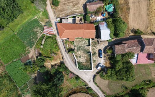 Moradia com Elevado Potencial de Investimento | Casal do Mosteirinho – Coutos de Viseu