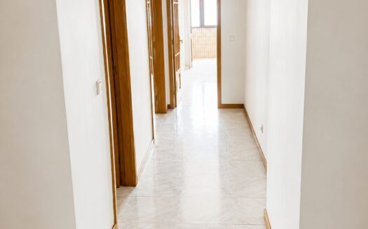 Apartamento T3 Canidelo Duas frentes e garagem ind.