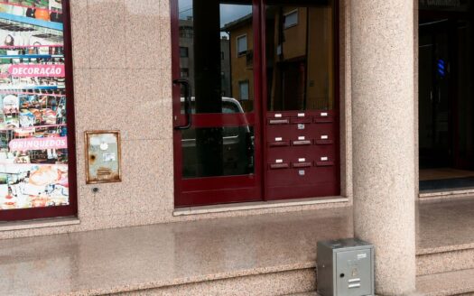 Apartamento T3 Canidelo Duas frentes e garagem ind.