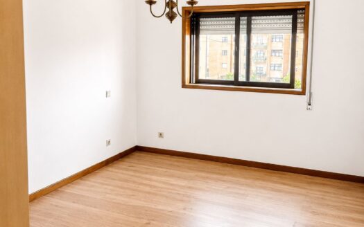 Apartamento T3 Canidelo Duas frentes e garagem ind.