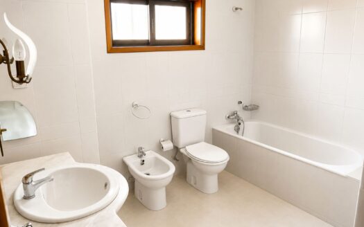 Apartamento T3 Canidelo Duas frentes e garagem ind.
