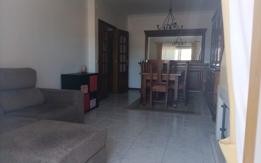Apartamento T2 com Lugar de Garagem para Arrendamento