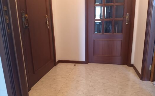 Apartamento T2 com Lugar de Garagem para Arrendamento