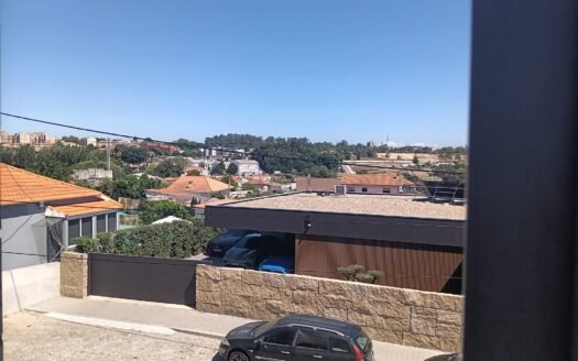 Apartamento T2 com Lugar de Garagem para Arrendamento
