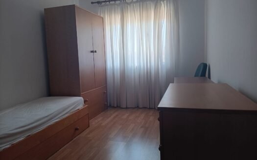Apartamento T2 com Lugar de Garagem para Arrendamento