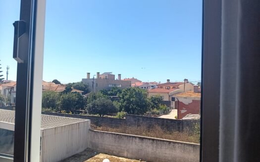 Apartamento T2 com Lugar de Garagem para Arrendamento