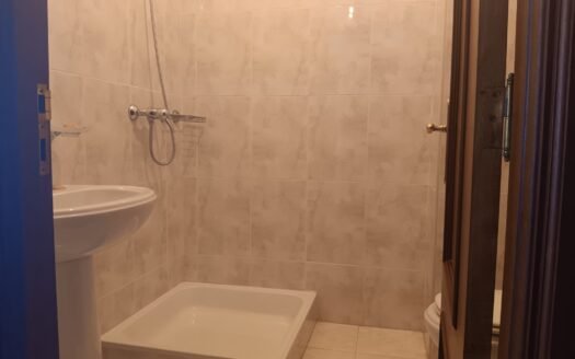 Apartamento T2 com Lugar de Garagem para Arrendamento