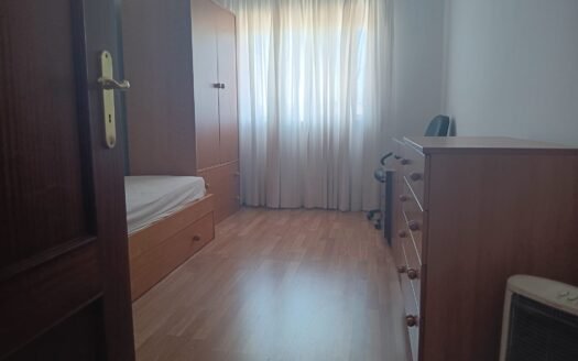Apartamento T2 com Lugar de Garagem para Arrendamento