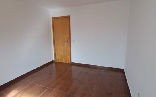 MORADIA TERREA PARA ARRENDAMENTO EM ESMORIZ